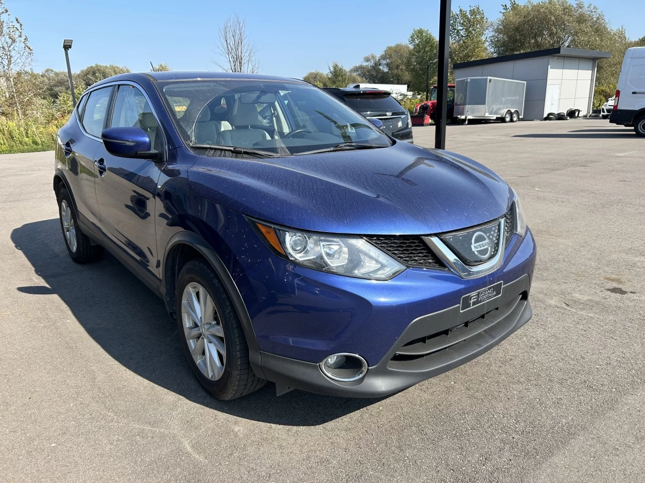 2018 Nissan Qashqai SV Main Image