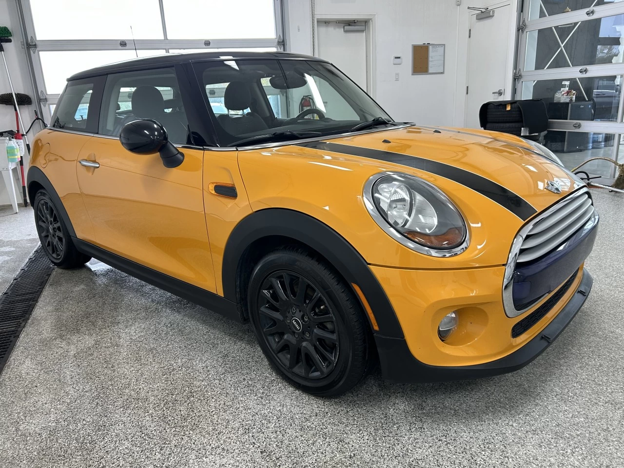 2015 Mini Cooper 3dr HB Image principale