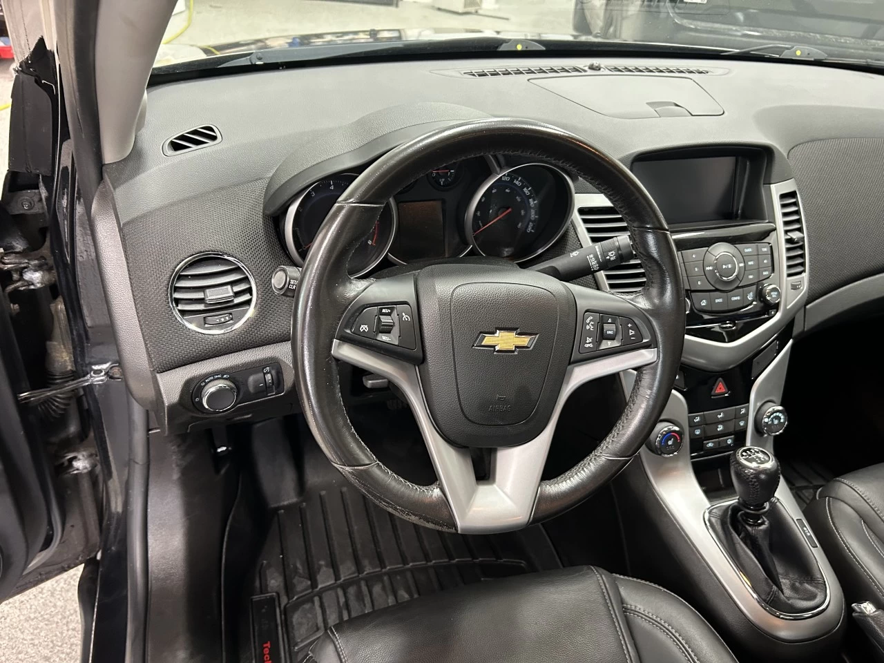 2014 Chevrolet Cruze 2LT Image principale