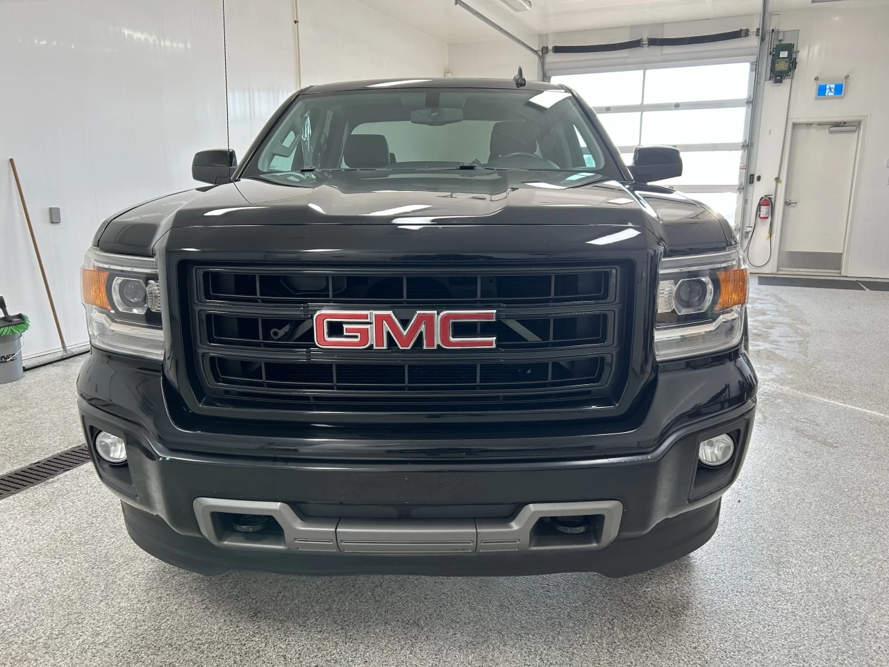 2015 GMC Sierra 1500 4WD Double Cab 143.5" Image principale