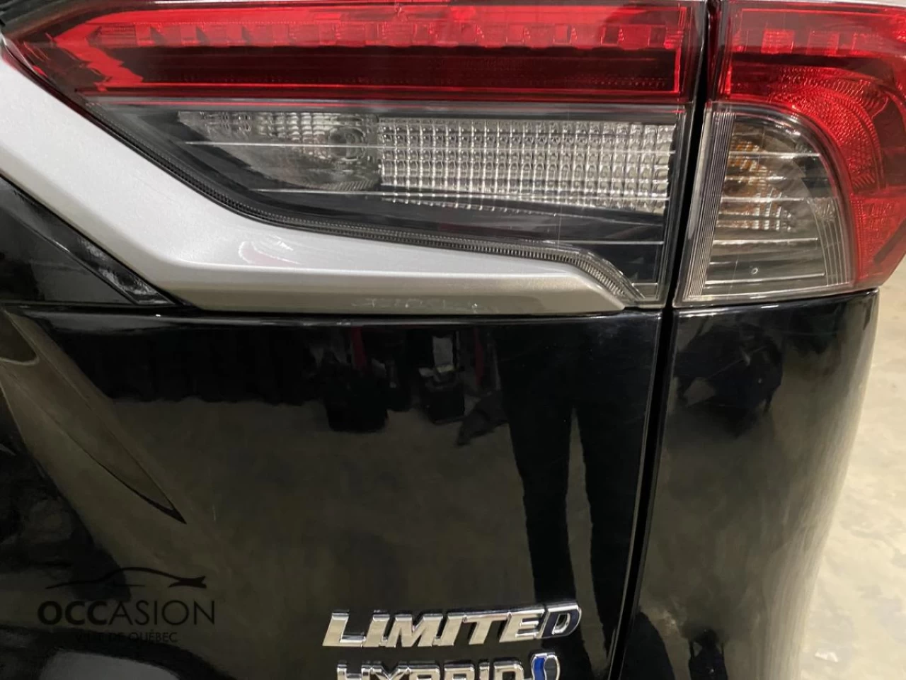 2019 Toyota RAV4 AWD Hybrid Limited Image principale