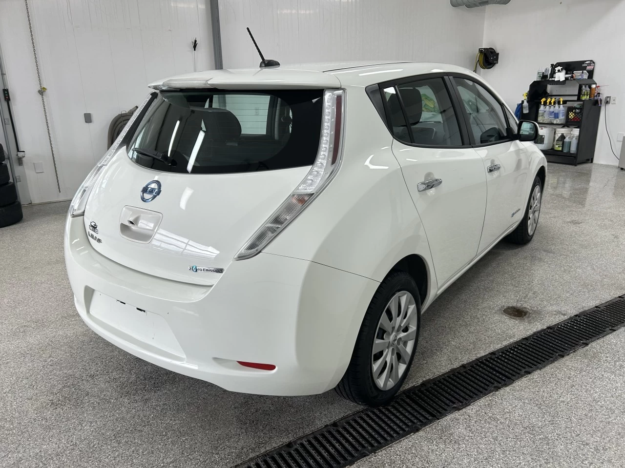 2017 Nissan LEAF S Main Image