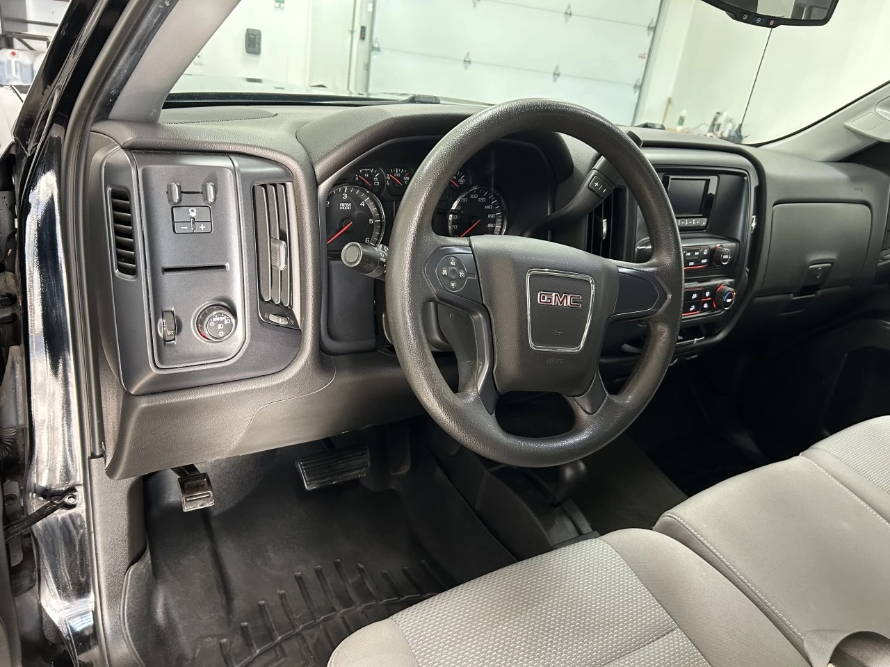 2015 GMC Sierra 1500 4WD Double Cab 143.5" Image principale