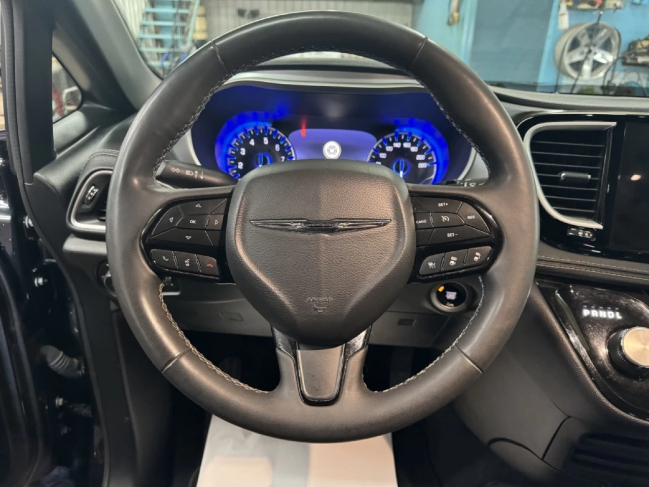 2022 Chrysler Pacifica Touring L Main Image