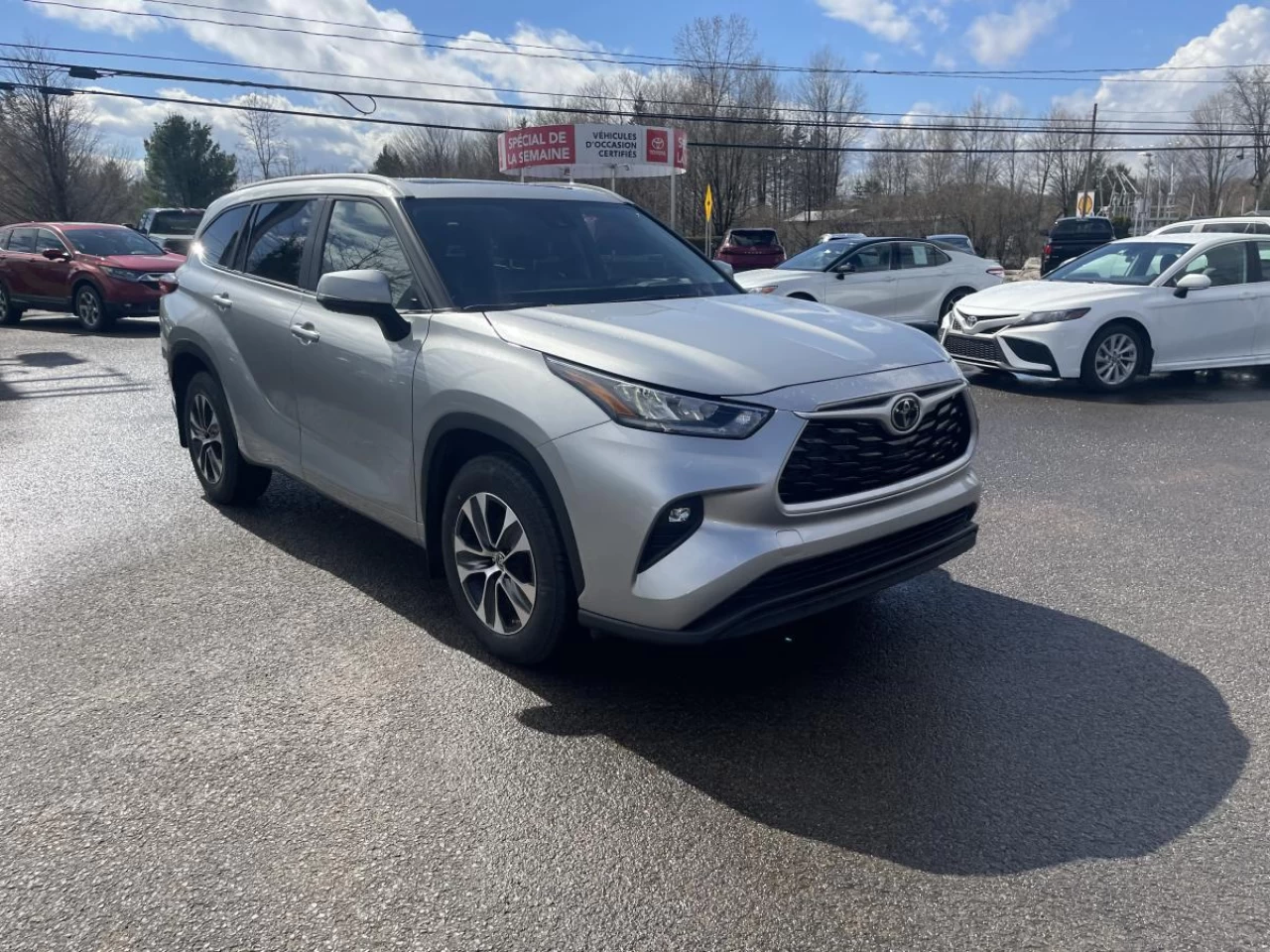 2023 Toyota Highlander XLE Main Image