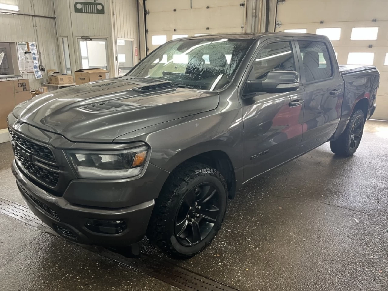 2022 Ram 1500 Sport Image principale