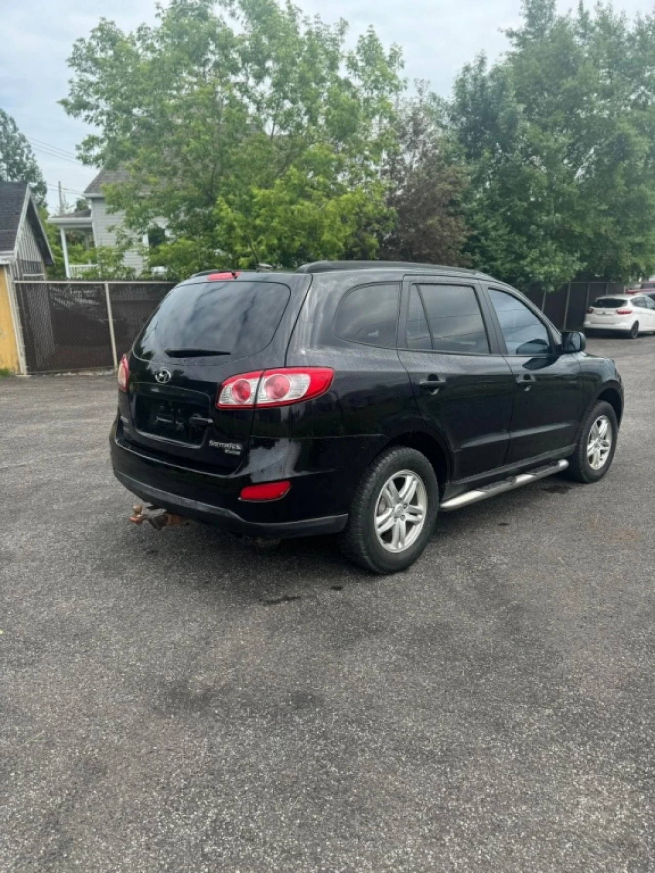 2010 Hyundai Santa Fe GL Main Image