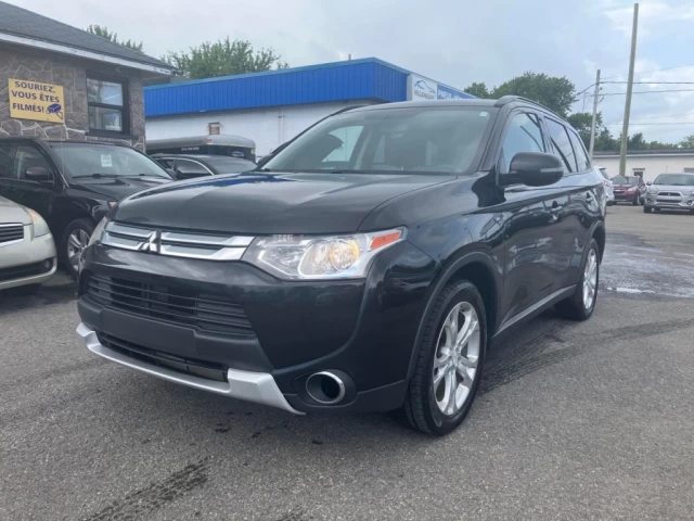 Mitsubishi Outlander SE 2015