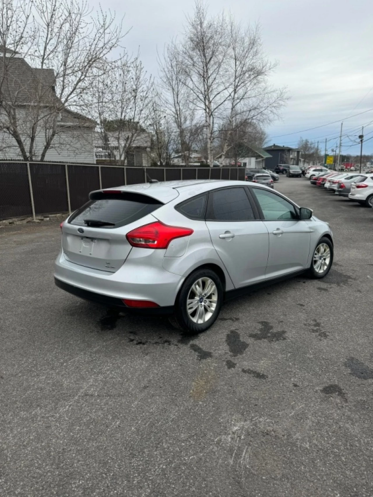 2016 Ford Focus SE Image principale