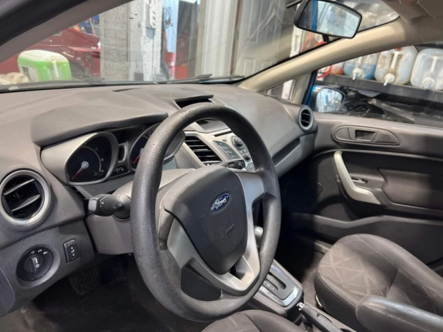 Ford Fiesta SE 2013