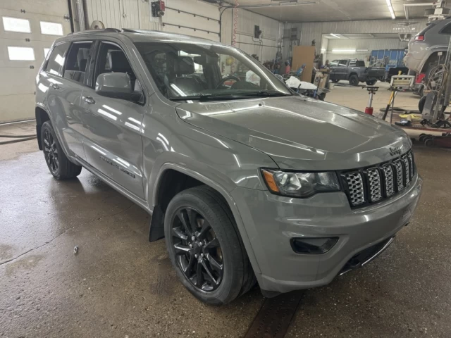 Jeep Grand Cherokee Altitude 2021