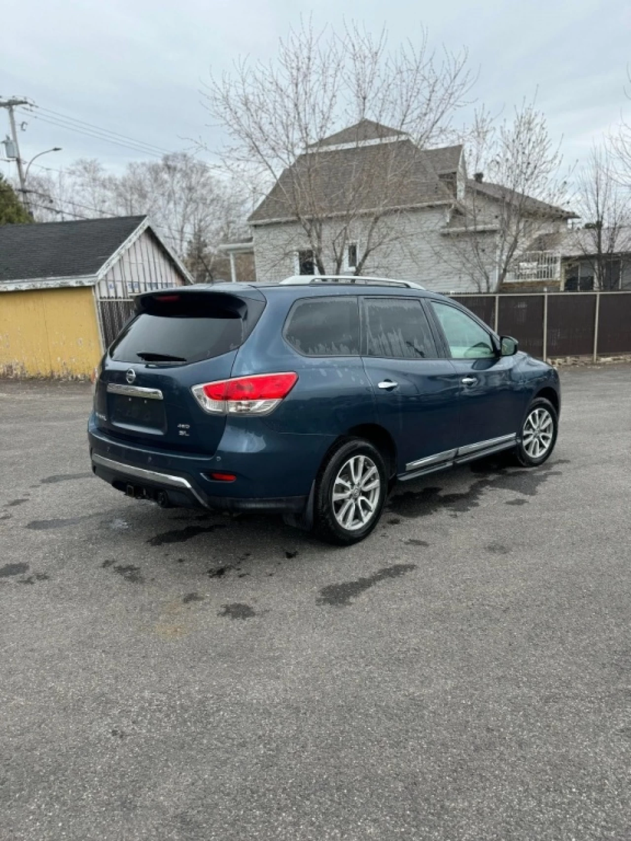 2014 Nissan Pathfinder SL Image principale