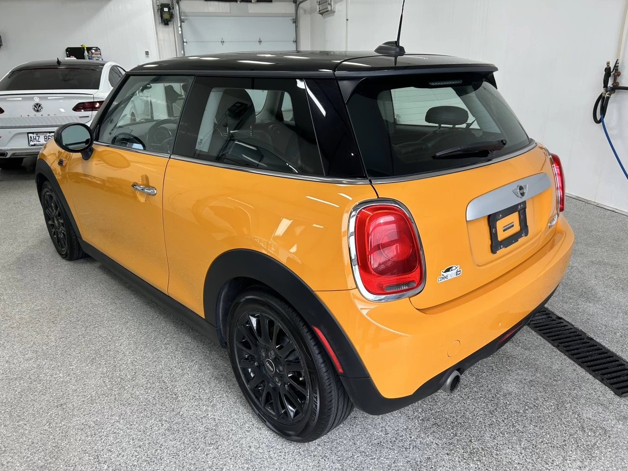 2015 Mini Cooper 3dr HB Main Image