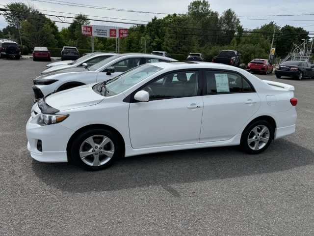 Toyota Corolla 4dr Sdn Man CE 2013