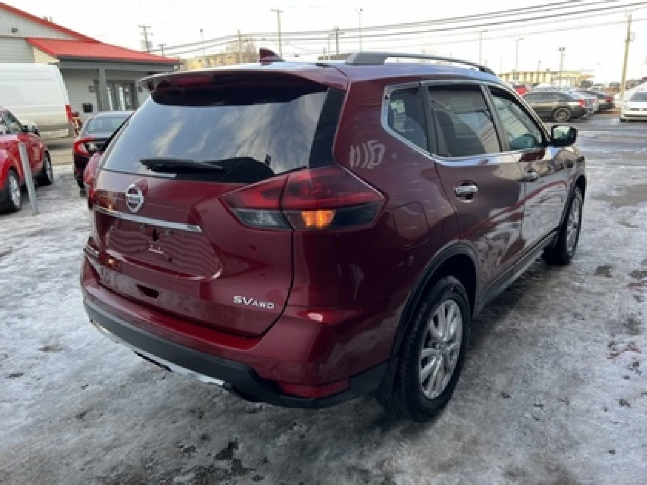 2018 Nissan Rogue SV AWD Image principale