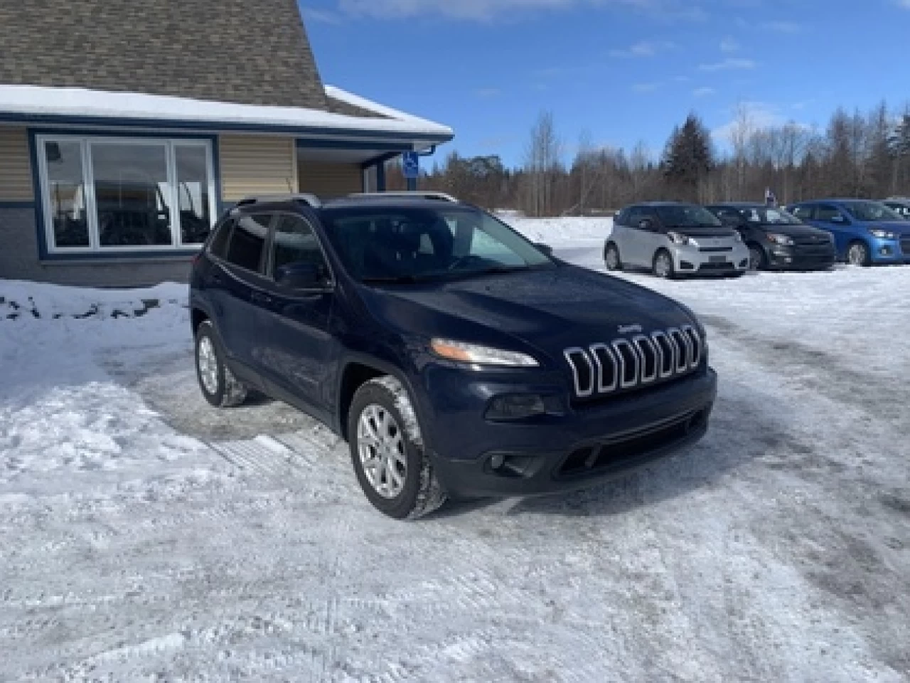 2015 Jeep Cherokee North Main Image