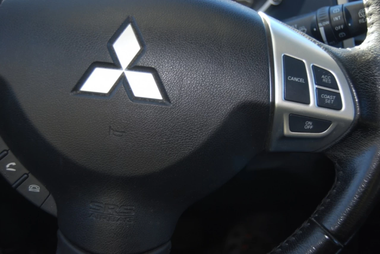 2012 Mitsubishi Outlander LS Main Image