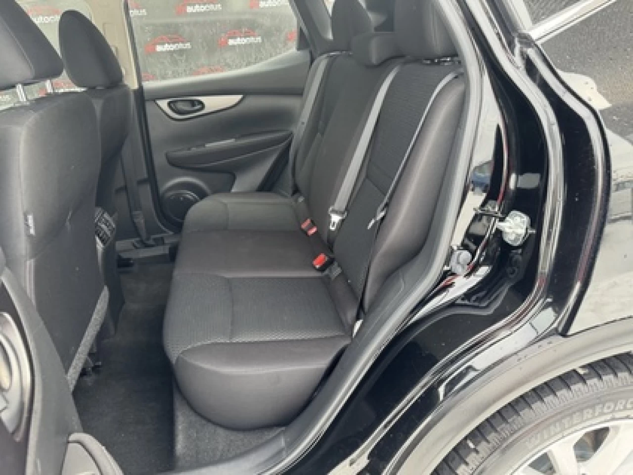 2019 Nissan Qashqai SV Main Image