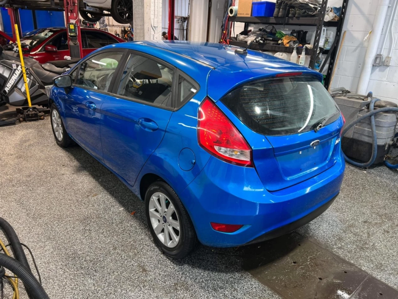 2013 Ford Fiesta SE Image principale