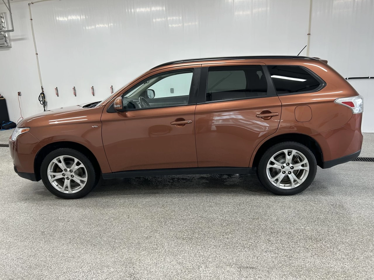 2014 Mitsubishi Outlander SE Image principale