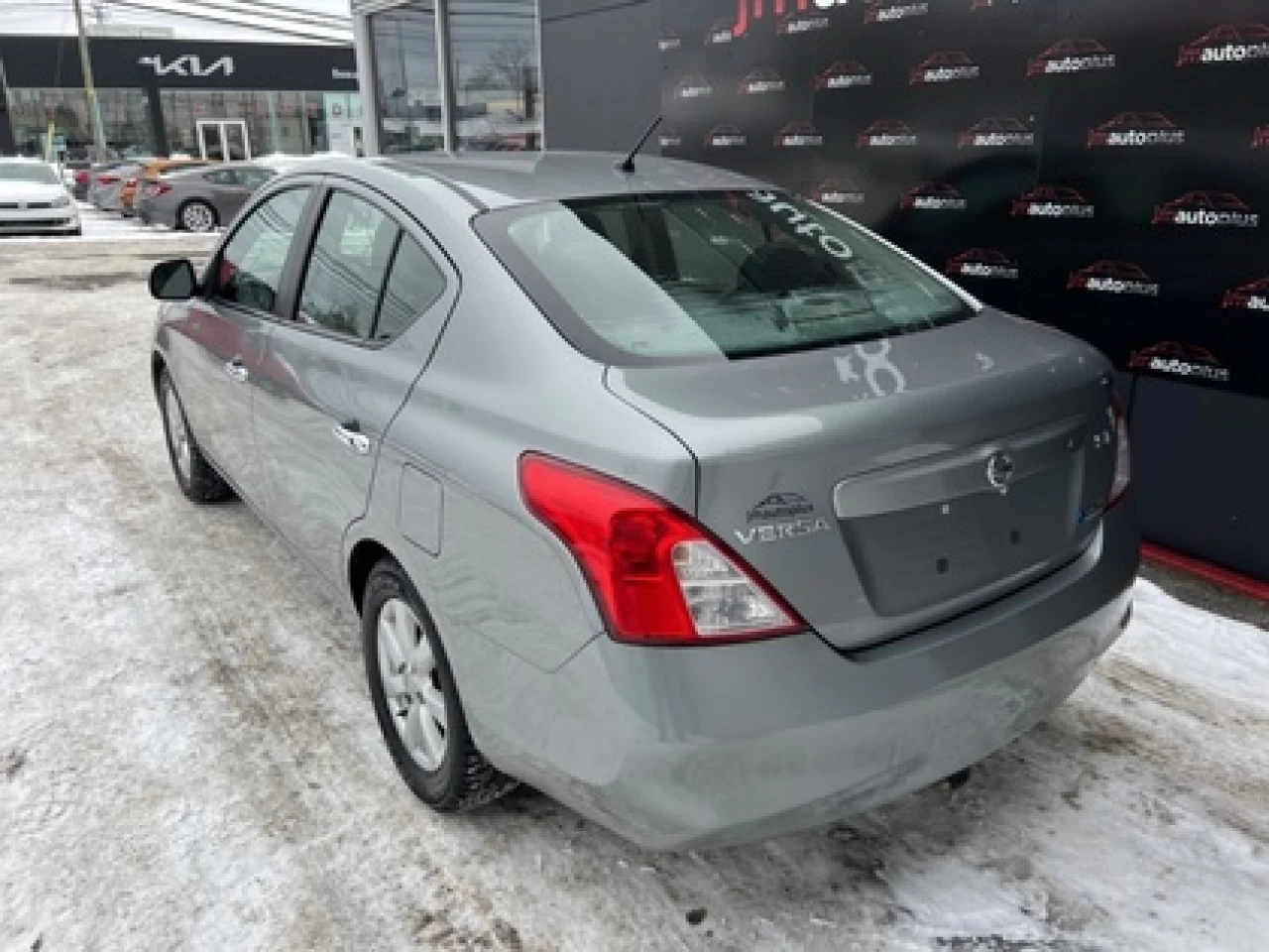 2012 Nissan Versa 1,6 Main Image