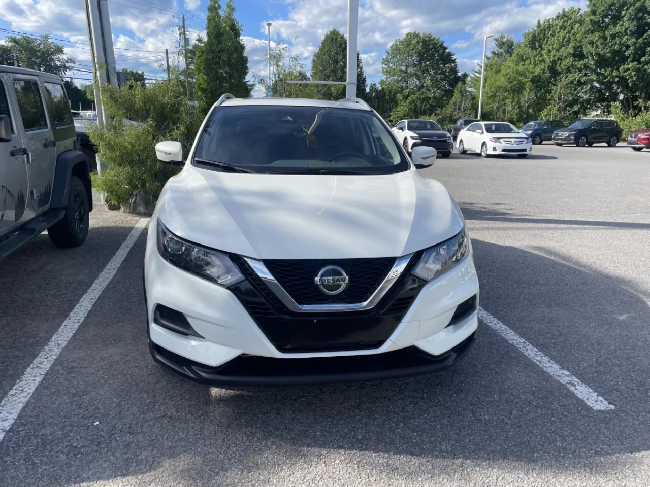 2022 Nissan Qashqai FWD SV CVT Image principale