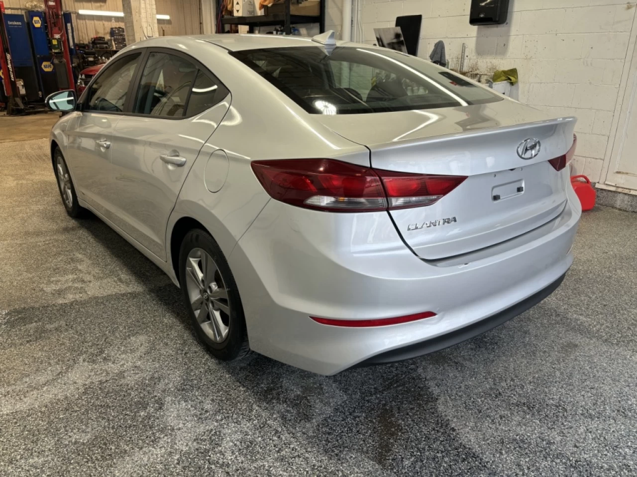 2017 Hyundai Elantra GL Main Image