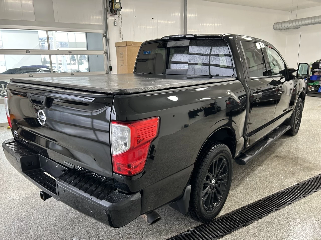 2018 Nissan Titan SV Midnight Edition Image principale