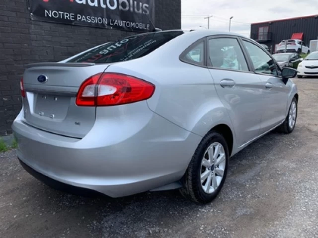 Ford Fiesta SE 2013