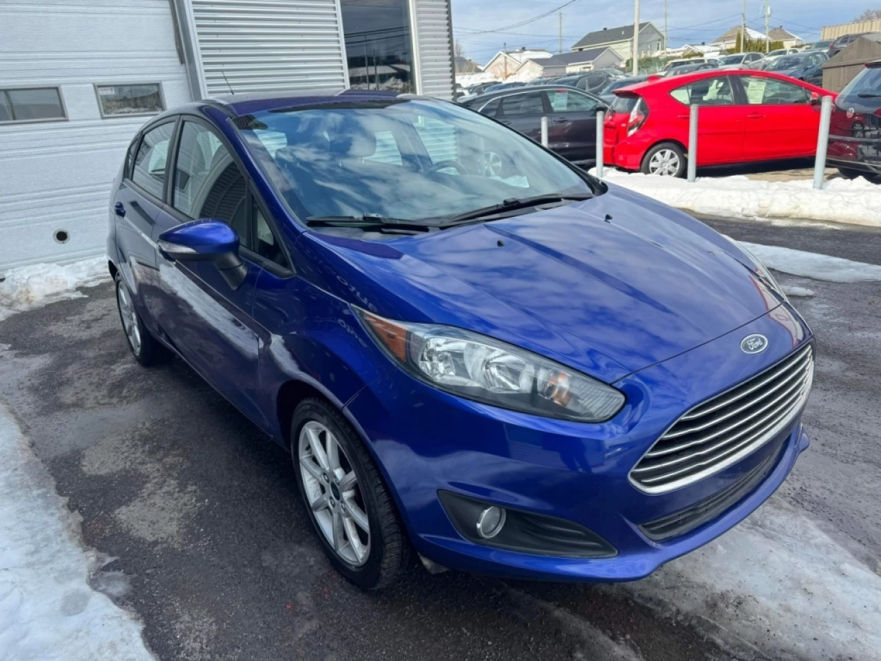 2015 Ford Fiesta SE Image principale