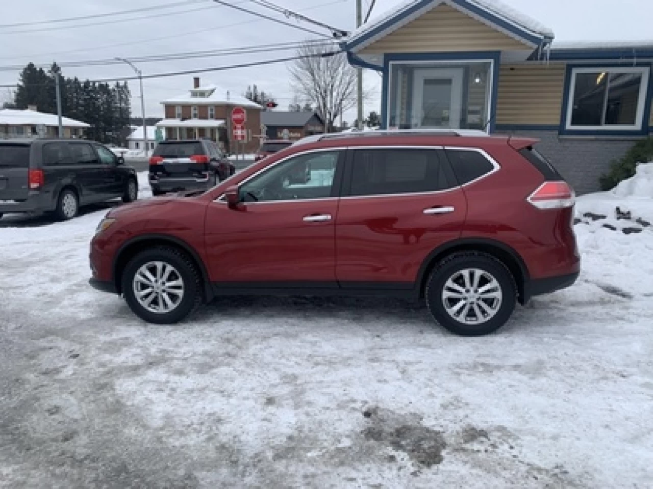 2016 Nissan Rogue SV/S Main Image