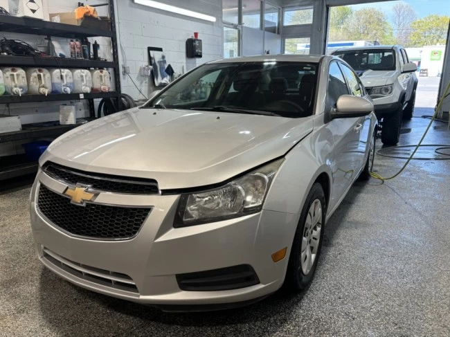 Chevrolet Cruze - 2012