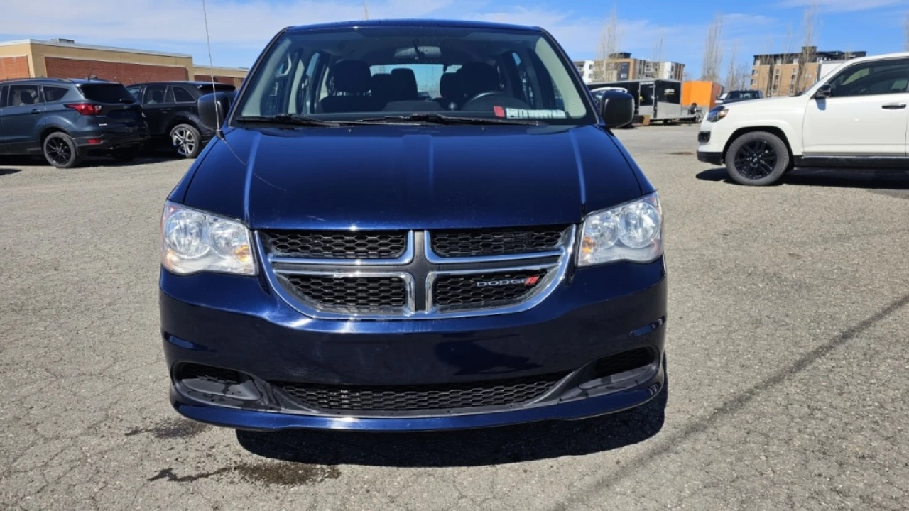 2016 Dodge Grand Caravan Ensemble Valeur Plus Main Image