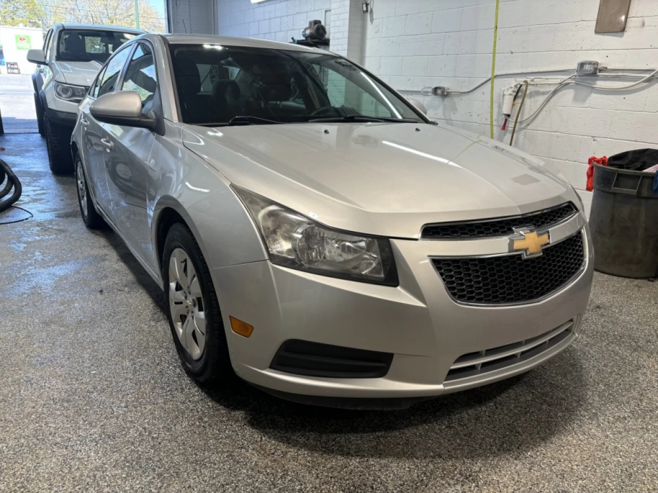 2012 Chevrolet Cruze LT turbo avec 1SA Image principale