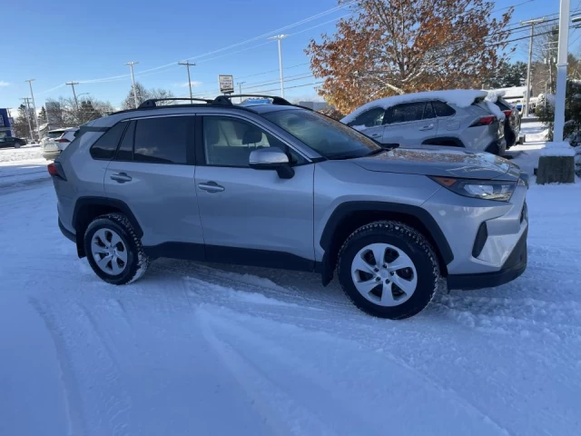 Toyota RAV4 LE AWD 2021