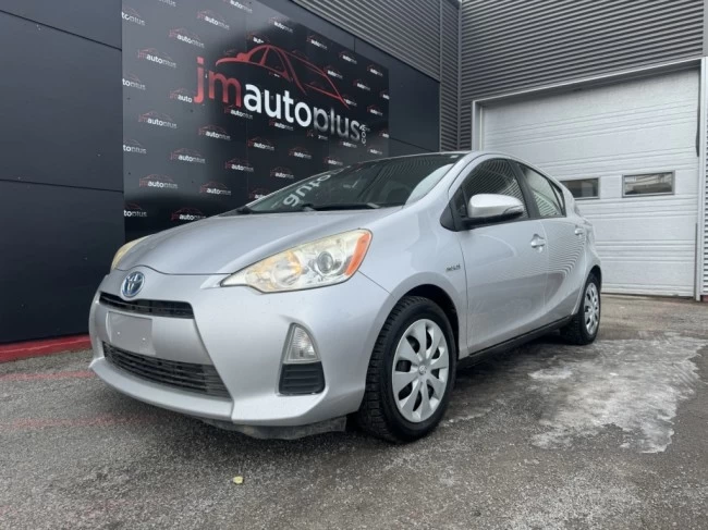 Toyota Prius c - 2012