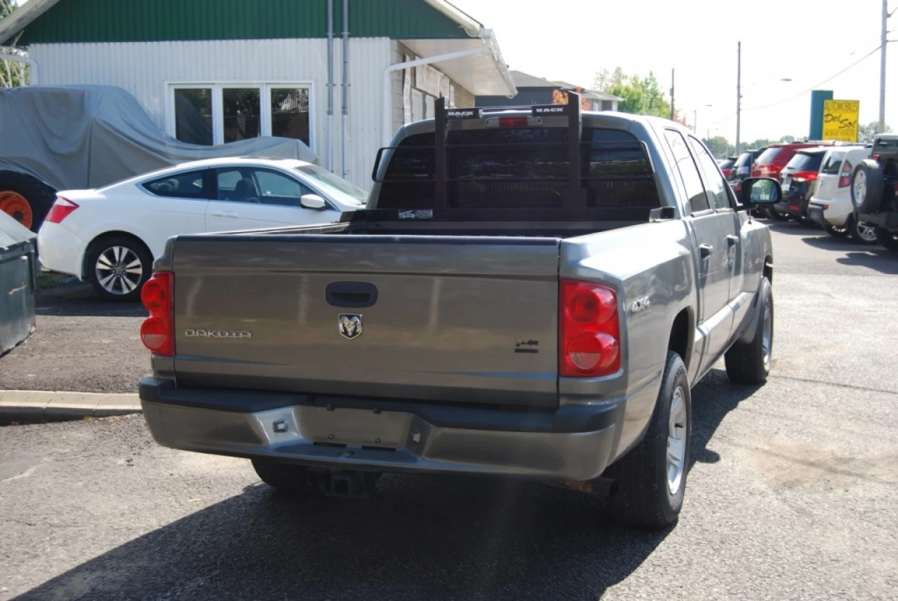 2011 Dodge Dakota SXT Image principale