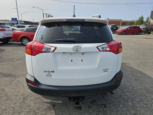 Toyota RAV4 XLE 2015