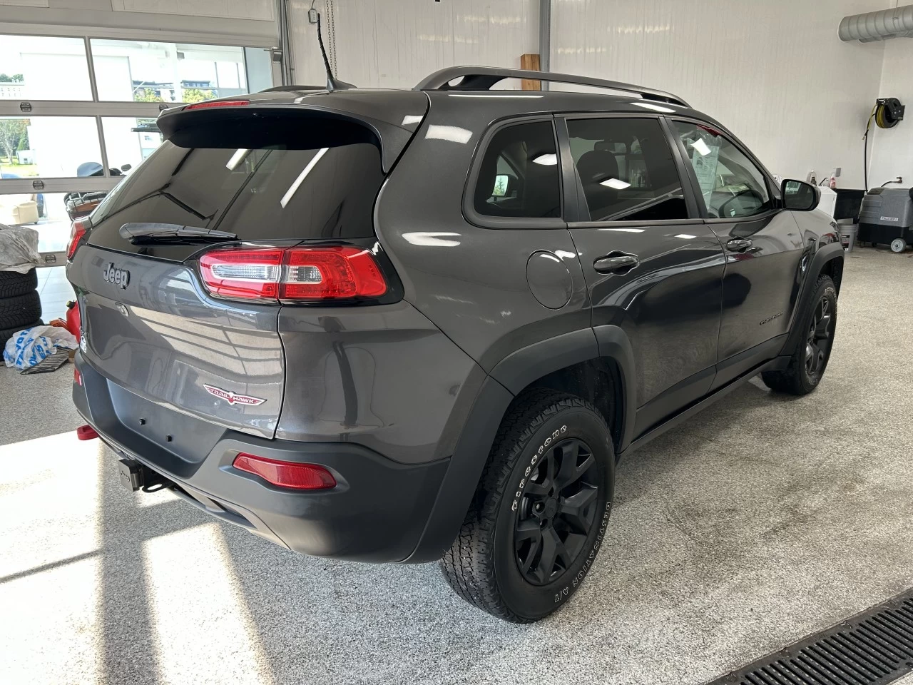 2016 Jeep Cherokee Trailhawk Main Image