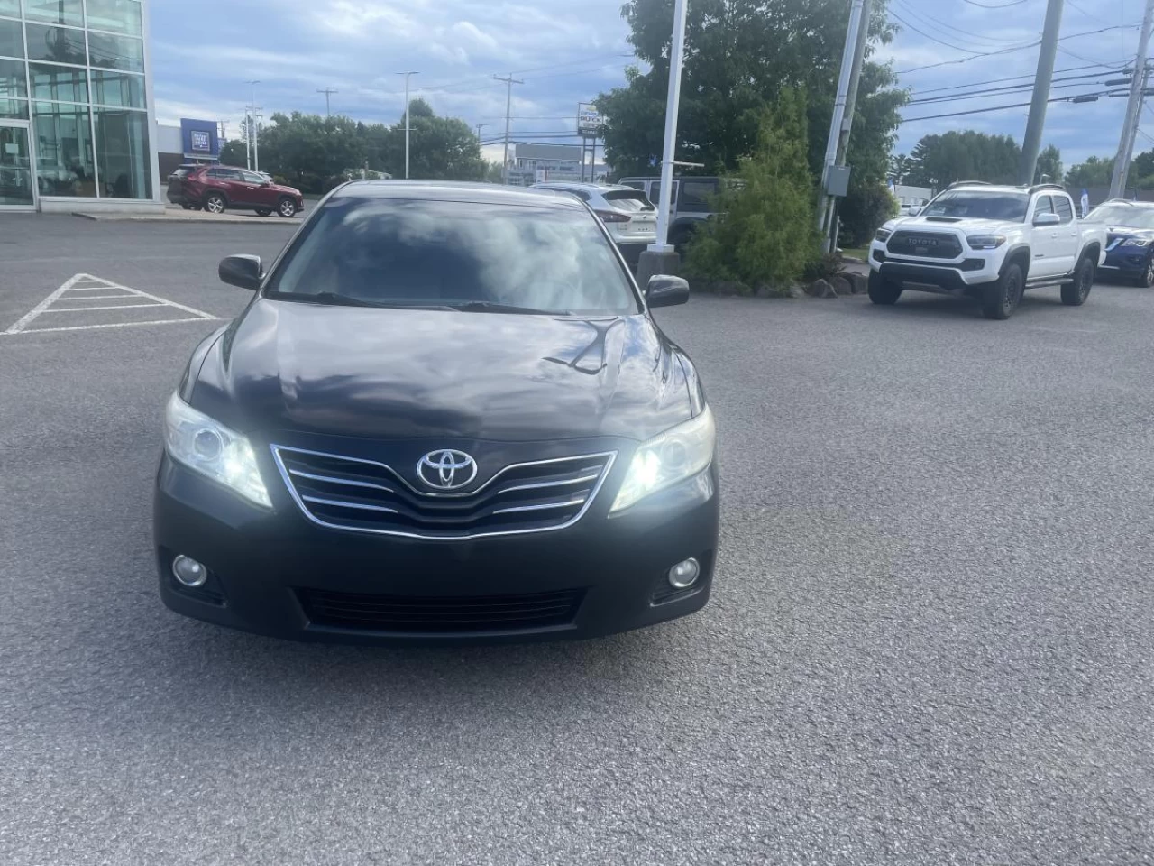 2011 Toyota Camry 4dr Sdn I4 Auto LE Image principale