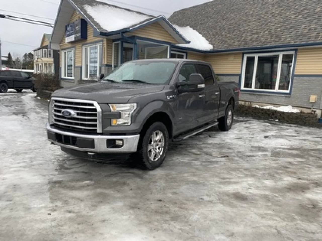 2016 Ford F-150 300-a Image principale