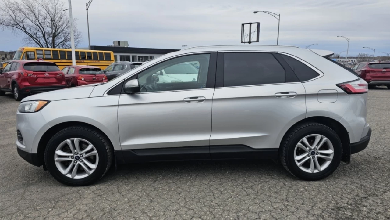 2019 Ford Edge SEL Image principale