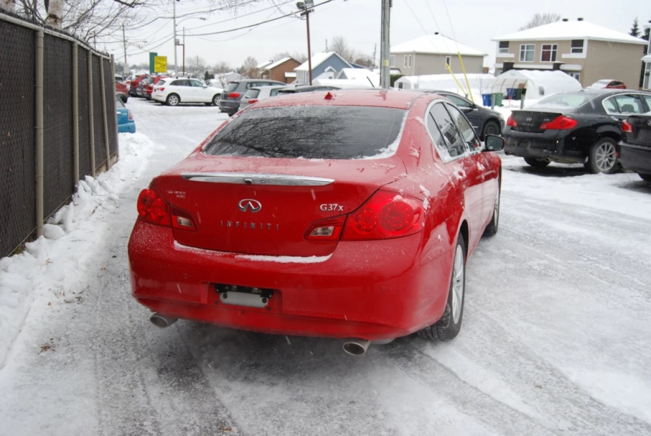 2012 Infiniti G37 Luxury Image principale