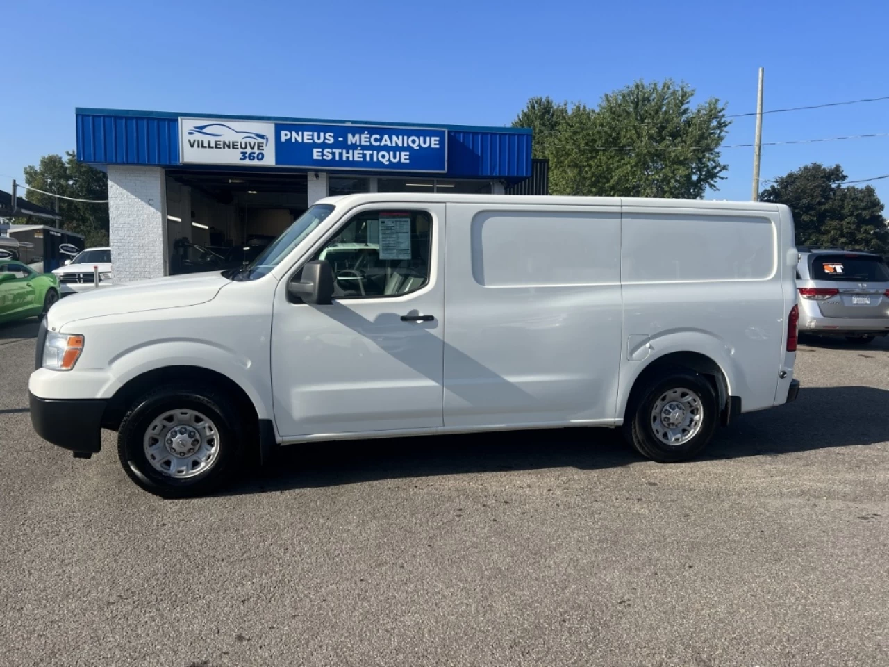 2017 Nissan NV Cargo SV Main Image