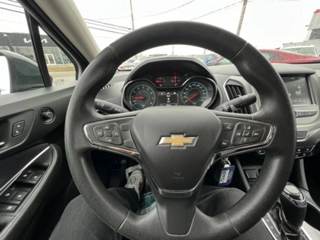 2018 Chevrolet Cruze LT Main Image