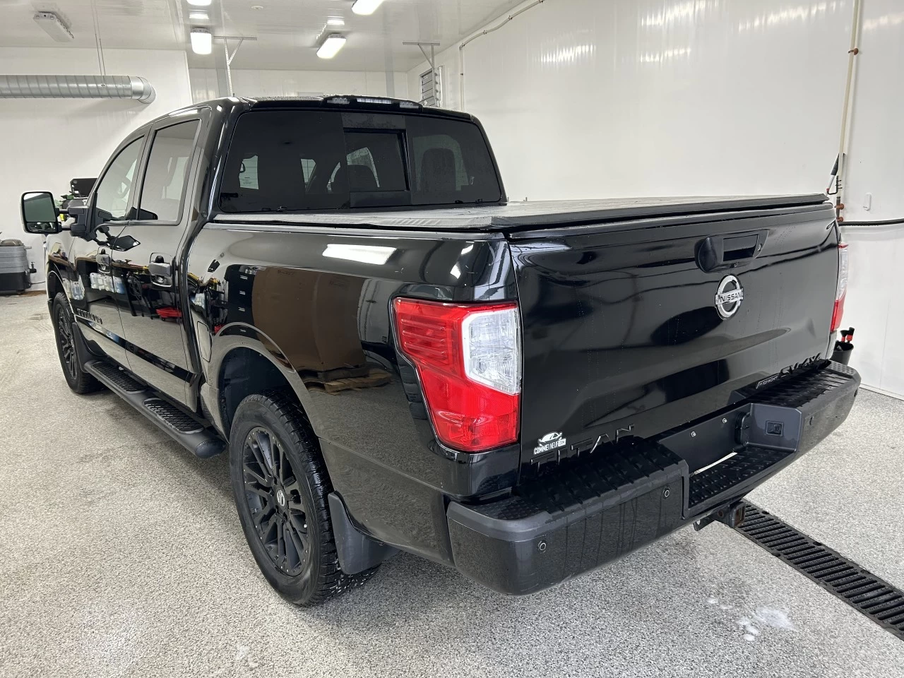 2018 Nissan Titan SV Midnight Edition Main Image