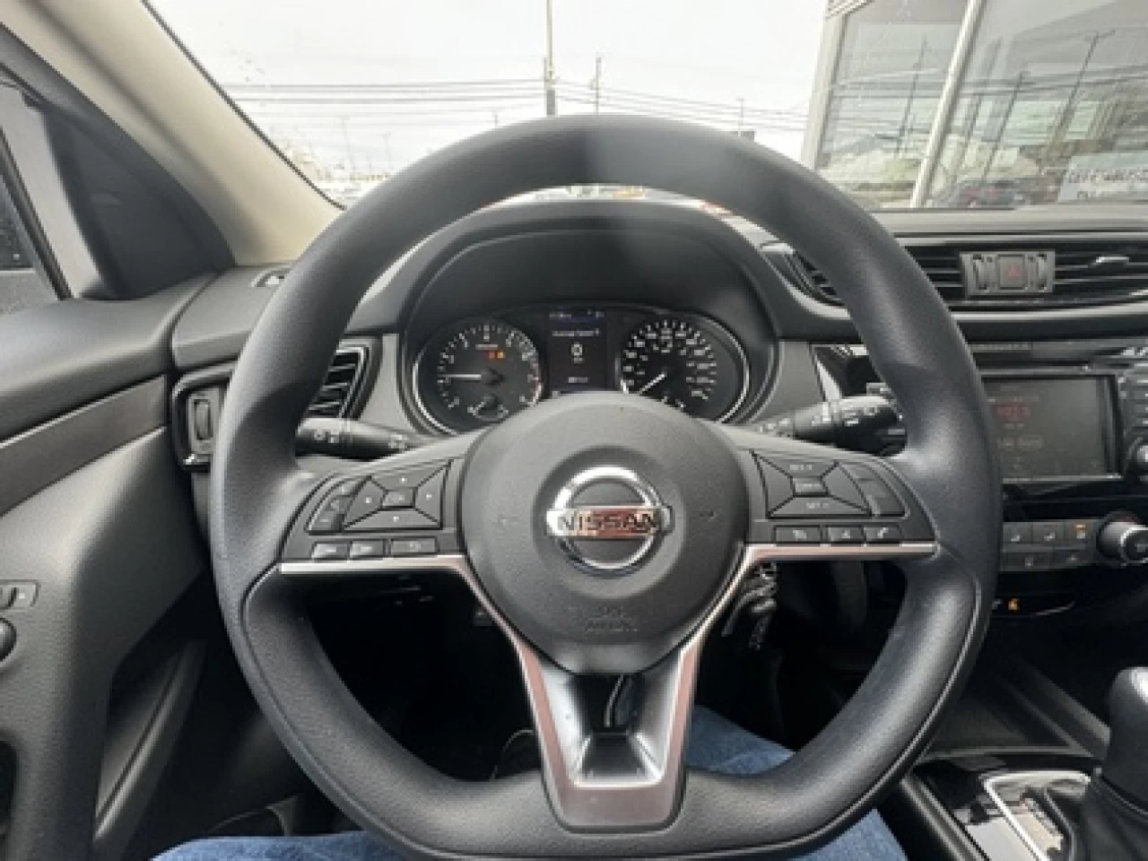 2019 Nissan Qashqai SV Main Image