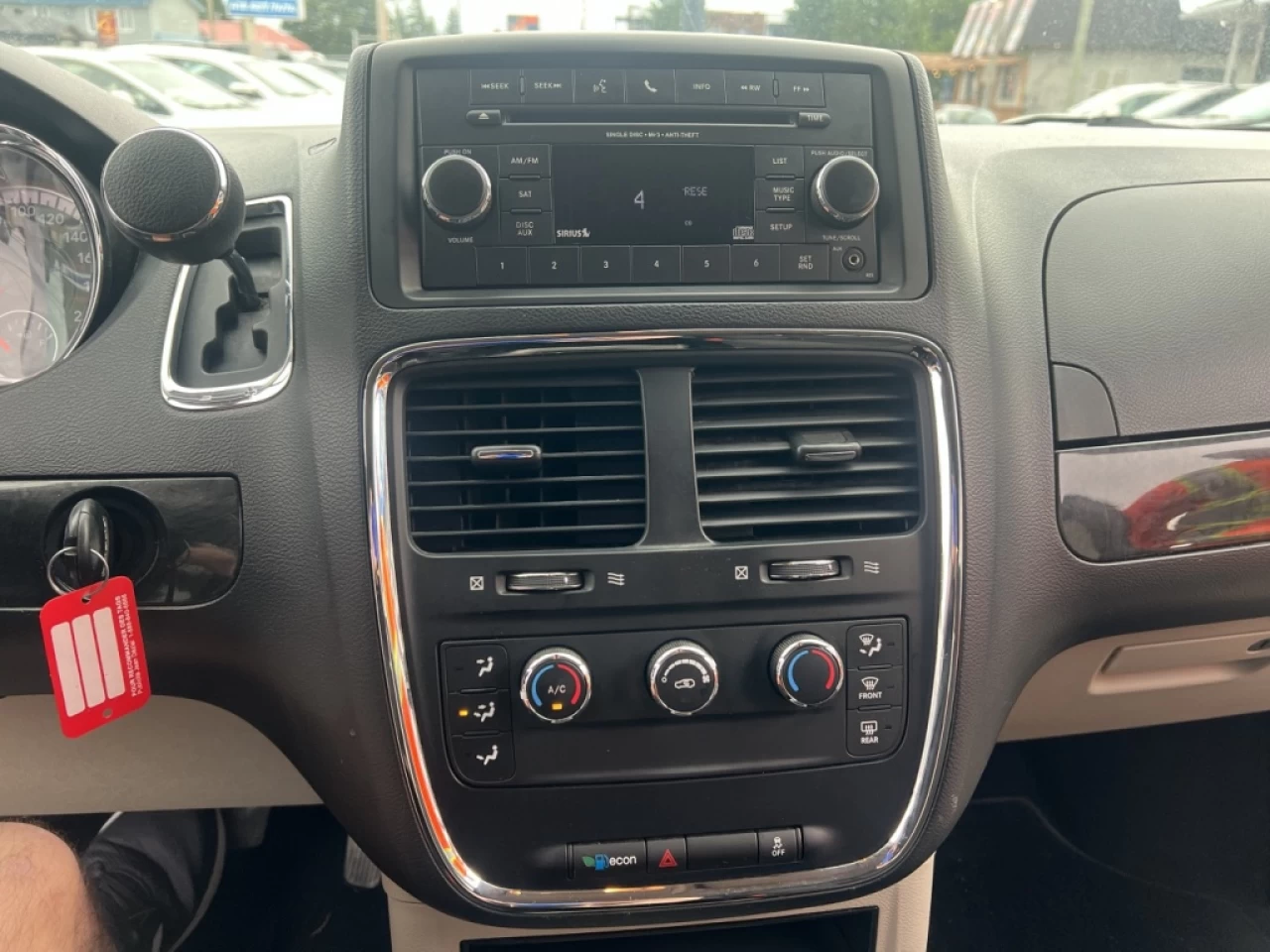 2019 Dodge Grand Caravan SXT Main Image