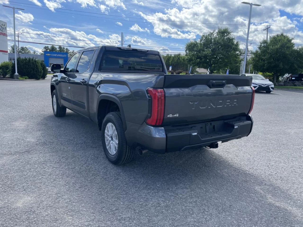 2024 Toyota Tundra 4x4 Crewmax SR5 Long Bed Main Image