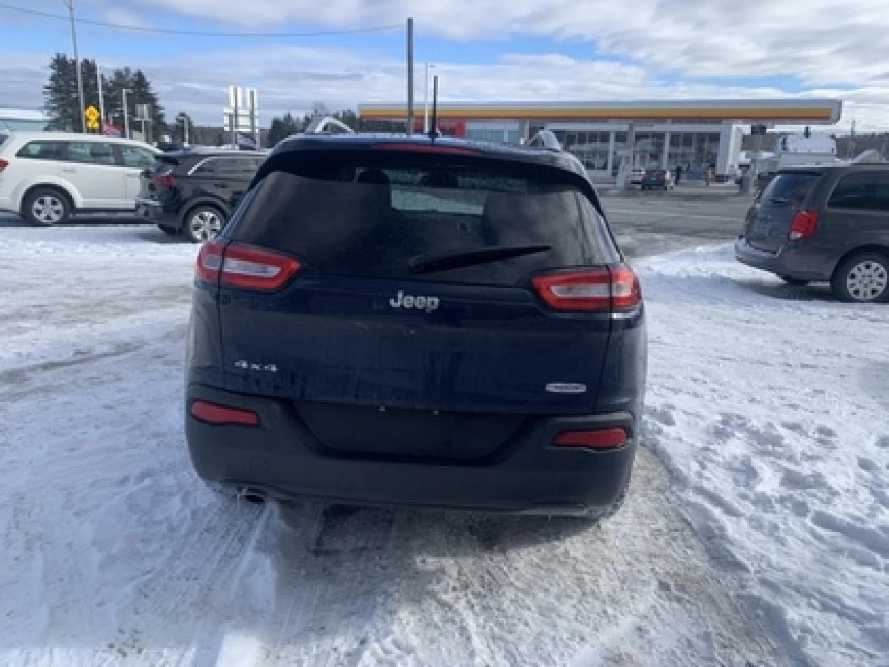 2015 Jeep Cherokee North Main Image